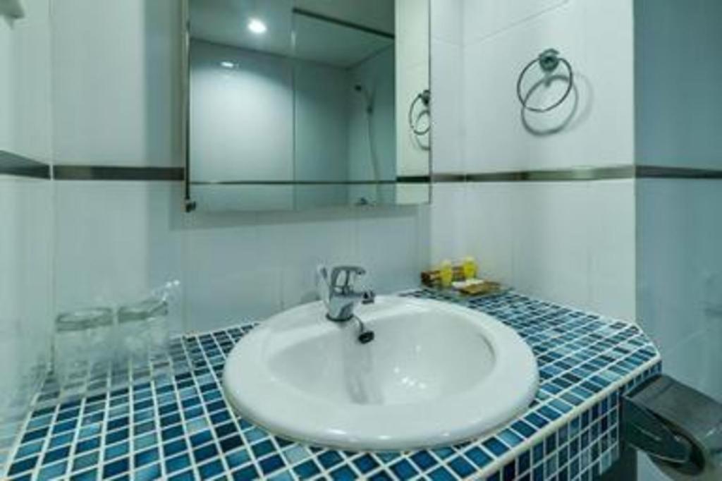 Sofyan Hotel Cut Meutia Джакарта Екстер'єр фото